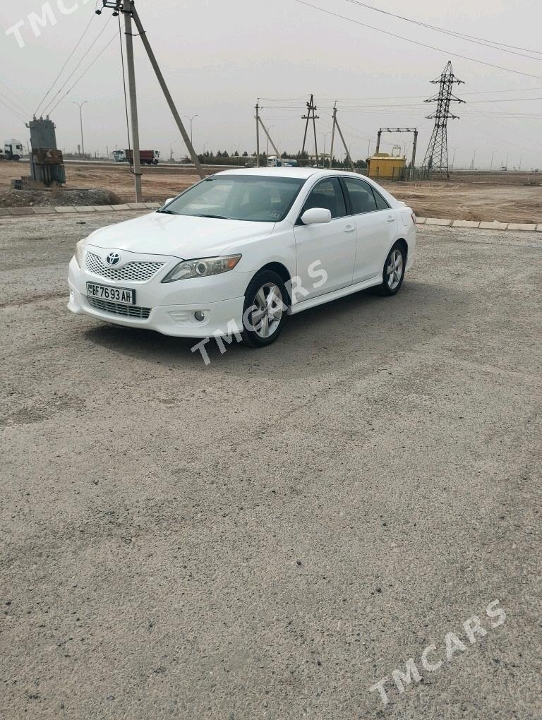 Toyota Camry 2010 - 180 000 TMT - Теджен - img 5