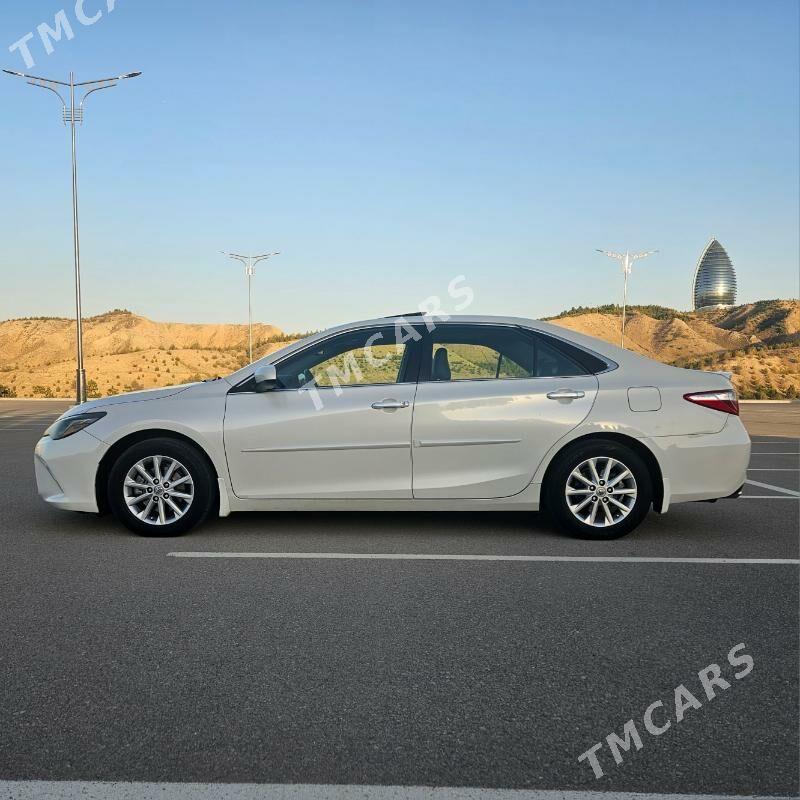 Toyota Camry 2017 - 264 000 TMT - 30 мкр - img 2