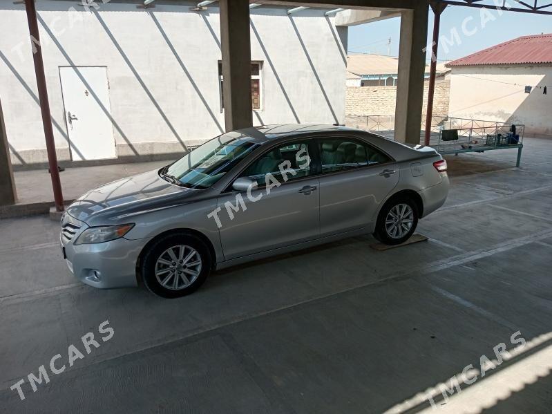 Toyota Camry 2010 - 138 000 TMT - Гумдаг - img 2