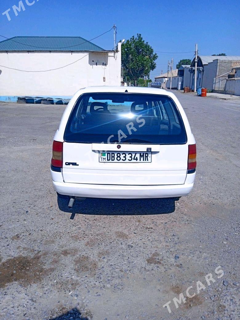 Opel Astra 1992 - 40 000 TMT - Векильбазар - img 3