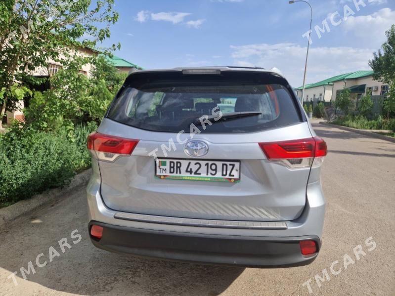 Toyota Highlander 2019 - 355 000 TMT - Дашогуз - img 10