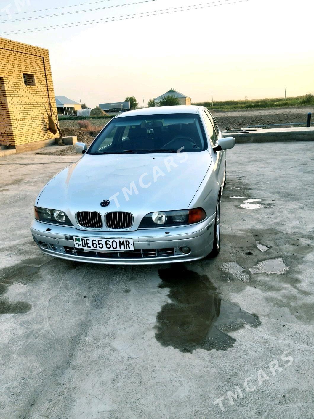 BMW 528 2000 - 75 000 TMT - Мары - img 3