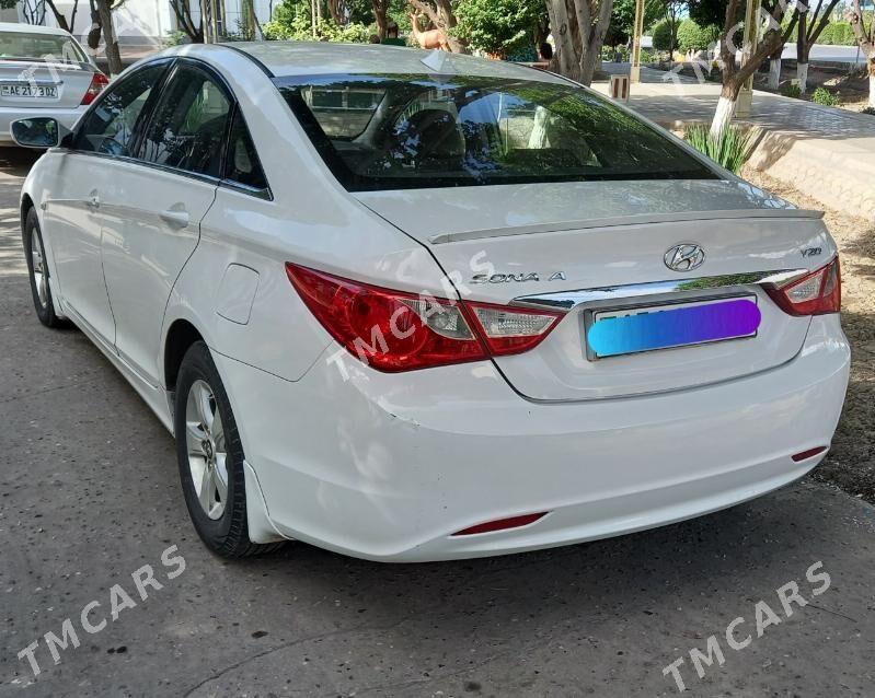 Hyundai Sonata 2010 - 110 000 TMT - Дашогуз - img 3