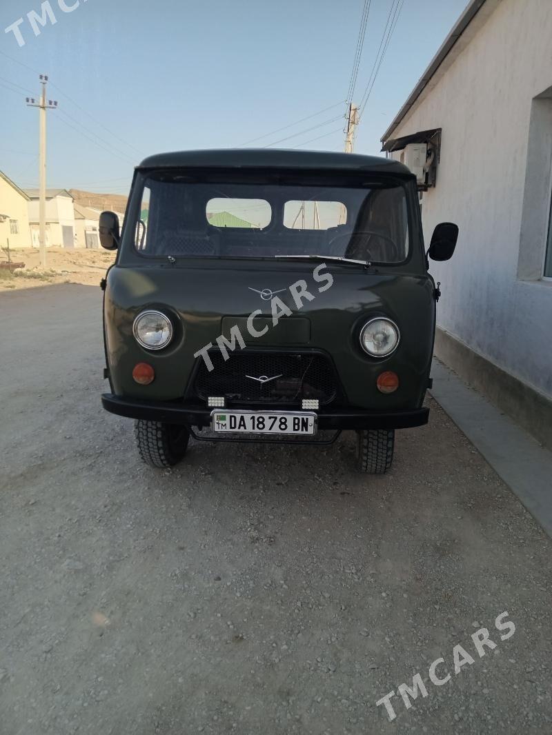 UAZ Profi 1983 - 40 000 TMT - Balkanabat - img 2