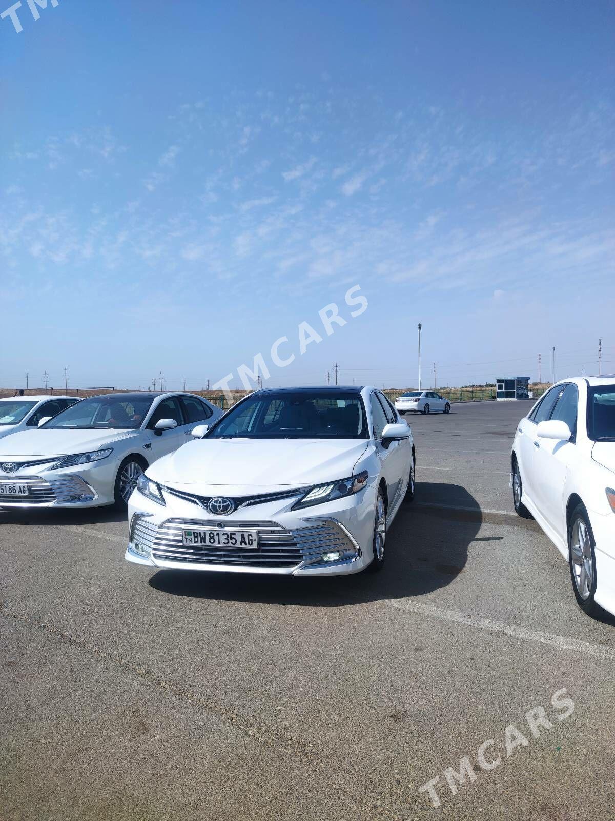 Toyota Camry 2021 - 360 000 TMT - Aşgabat - img 3