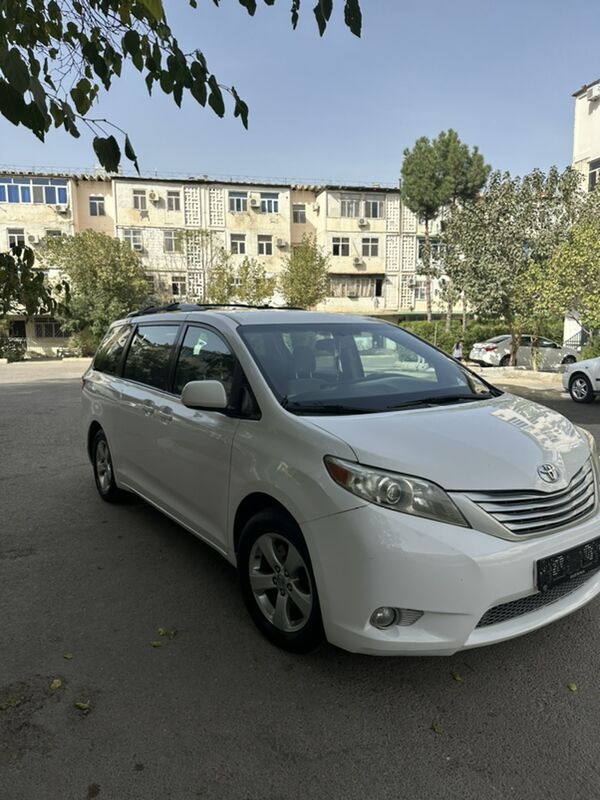 Toyota Sienna 2015 - 285 000 TMT - Aşgabat - img 3