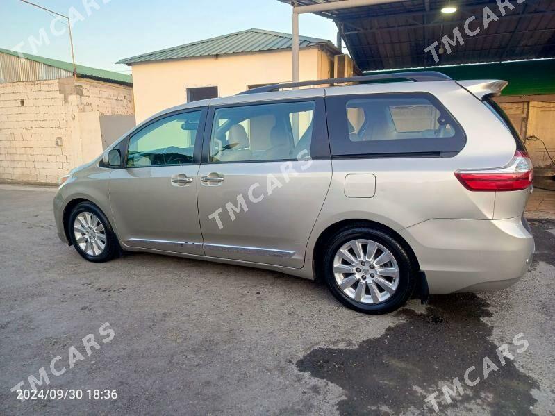 Toyota Sienna 2016 - 340 000 TMT - Бузмеин - img 3