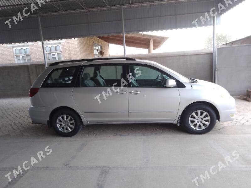 Toyota Sienna 2005 - 160 000 TMT - Байрамали - img 3