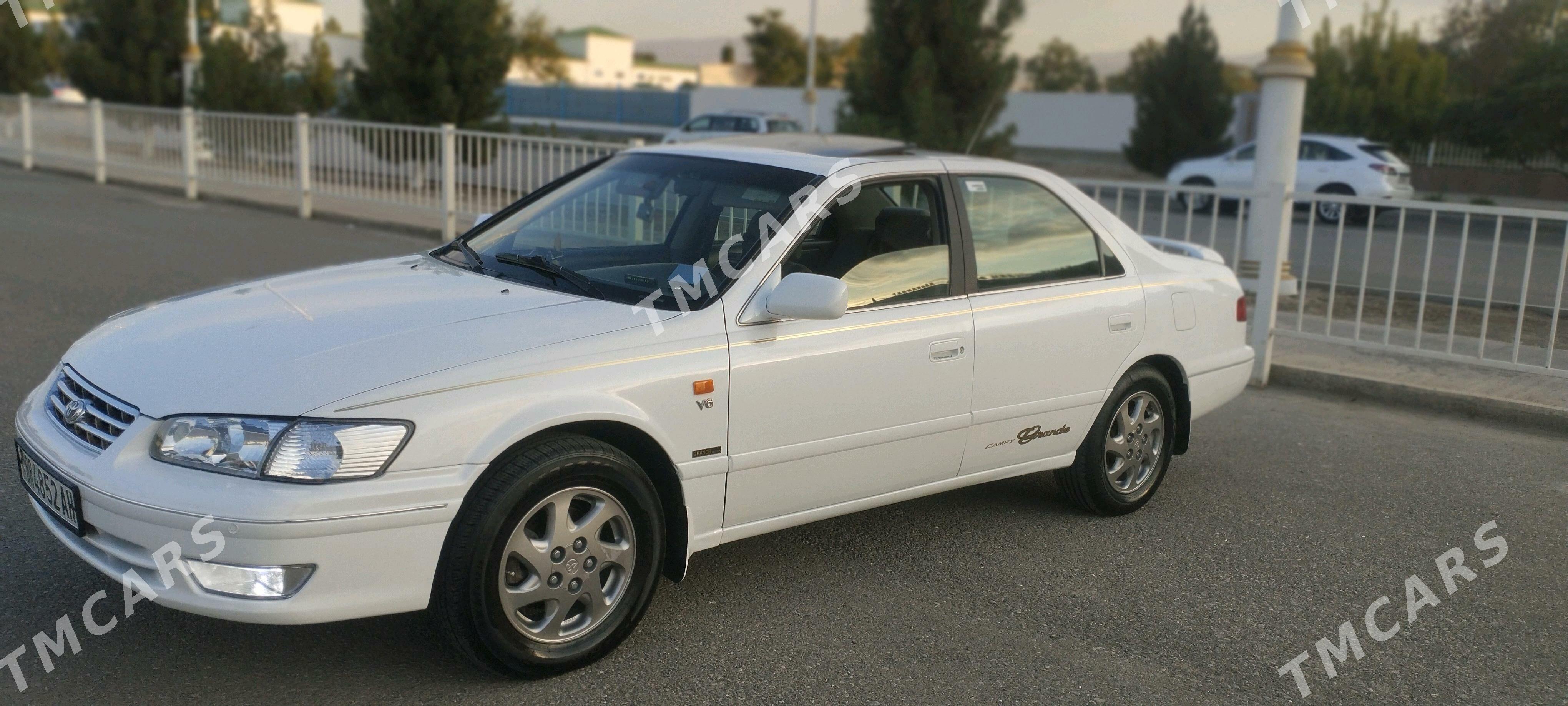 Toyota Camry 2001 - 143 000 TMT - Бедев - img 2