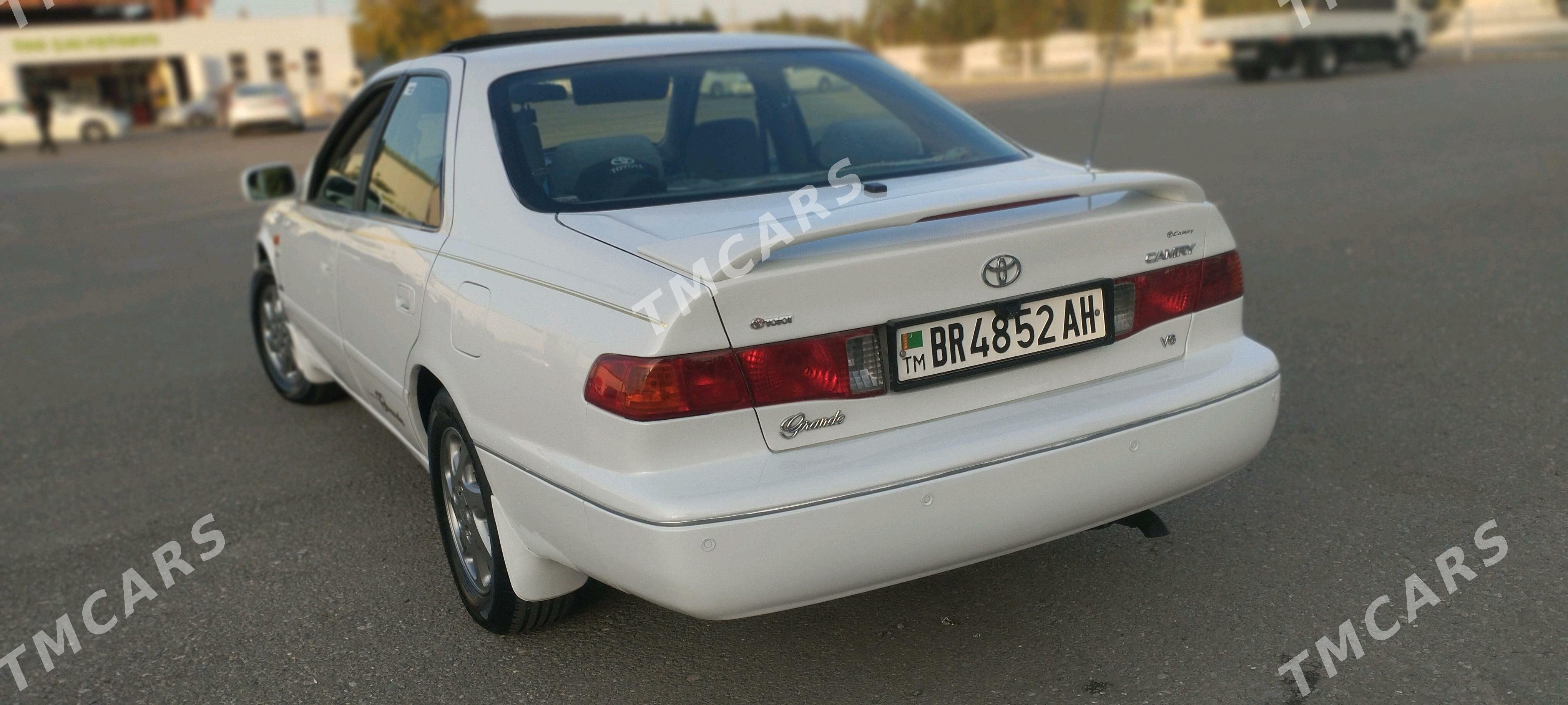 Toyota Camry 2001 - 143 000 TMT - Bedew - img 4