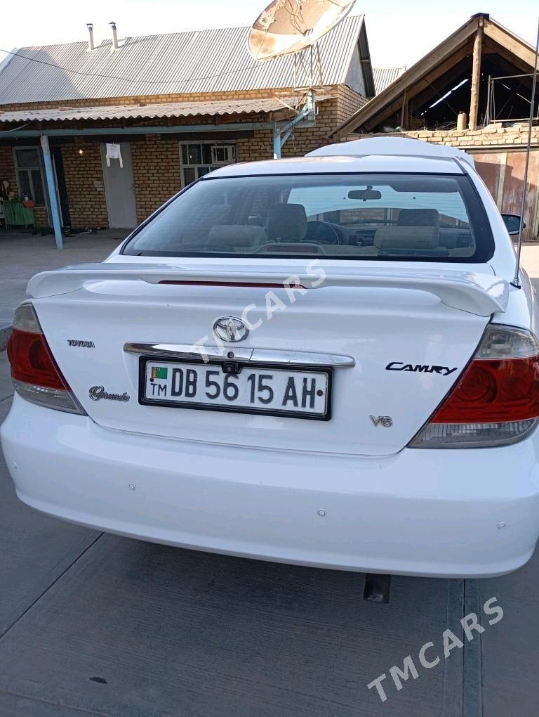 Toyota Camry 2003 - 130 000 TMT - Бабадайхан - img 2