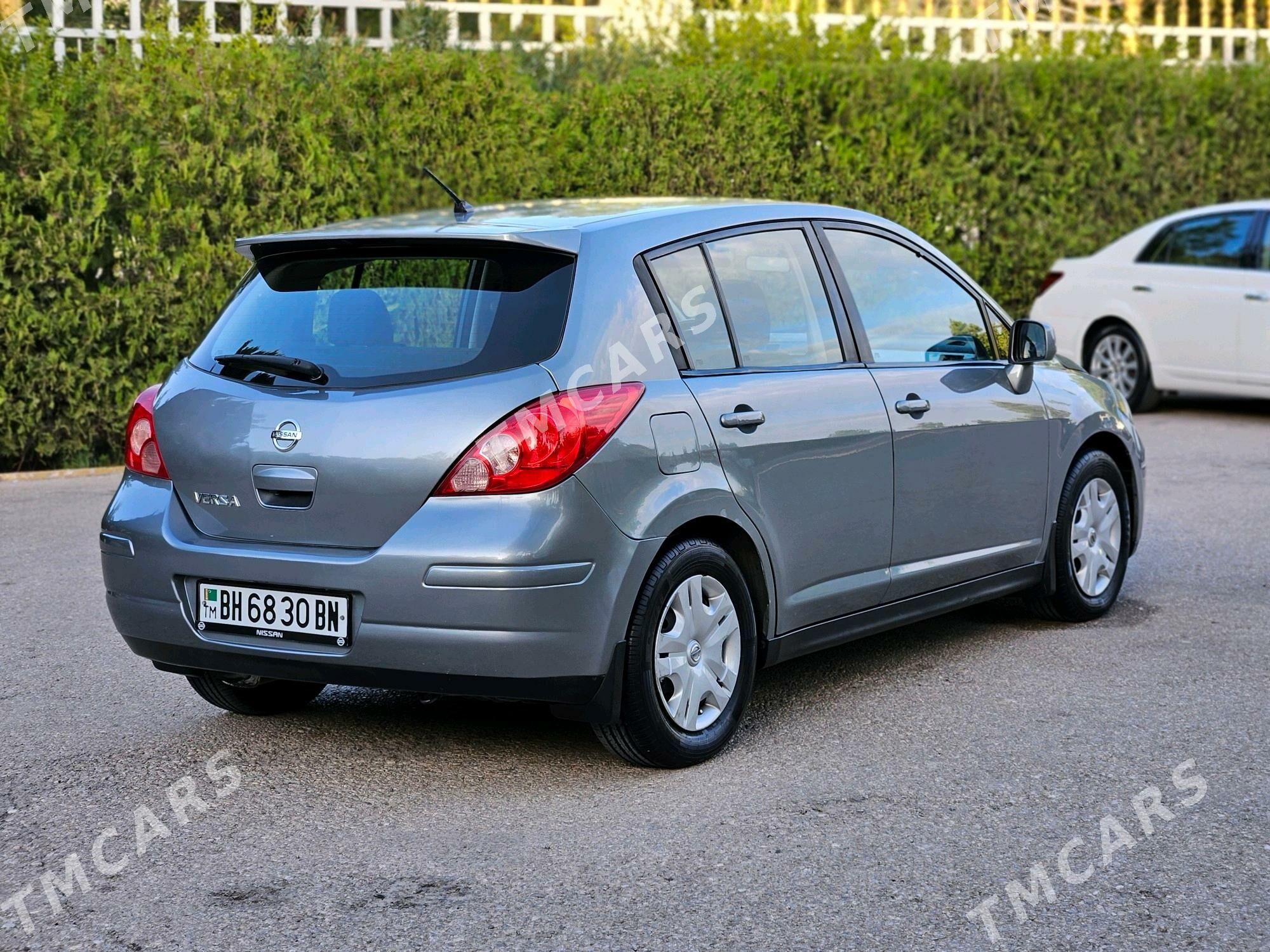 Nissan Versa 2010 - 95 000 TMT - Балканабат - img 3