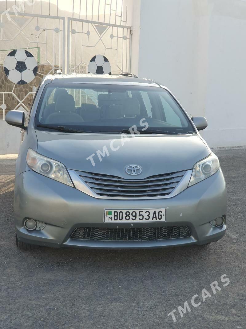 Toyota Sienna 2016 - 310 000 TMT - Aşgabat - img 2