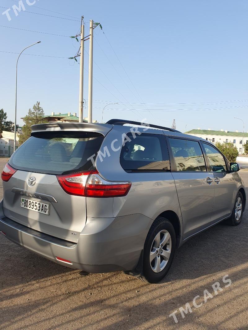 Toyota Sienna 2016 - 310 000 TMT - Aşgabat - img 4