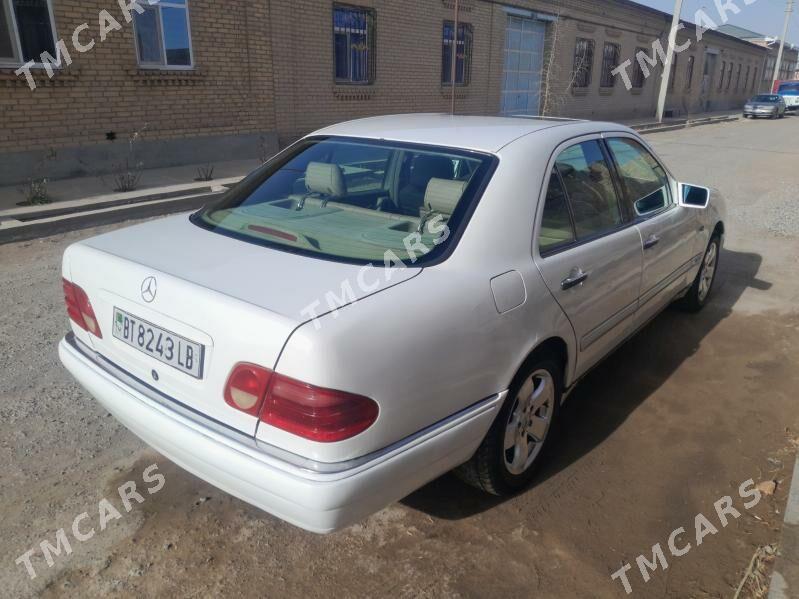 Mercedes-Benz E320 1998 - 80 000 TMT - Türkmenabat - img 2