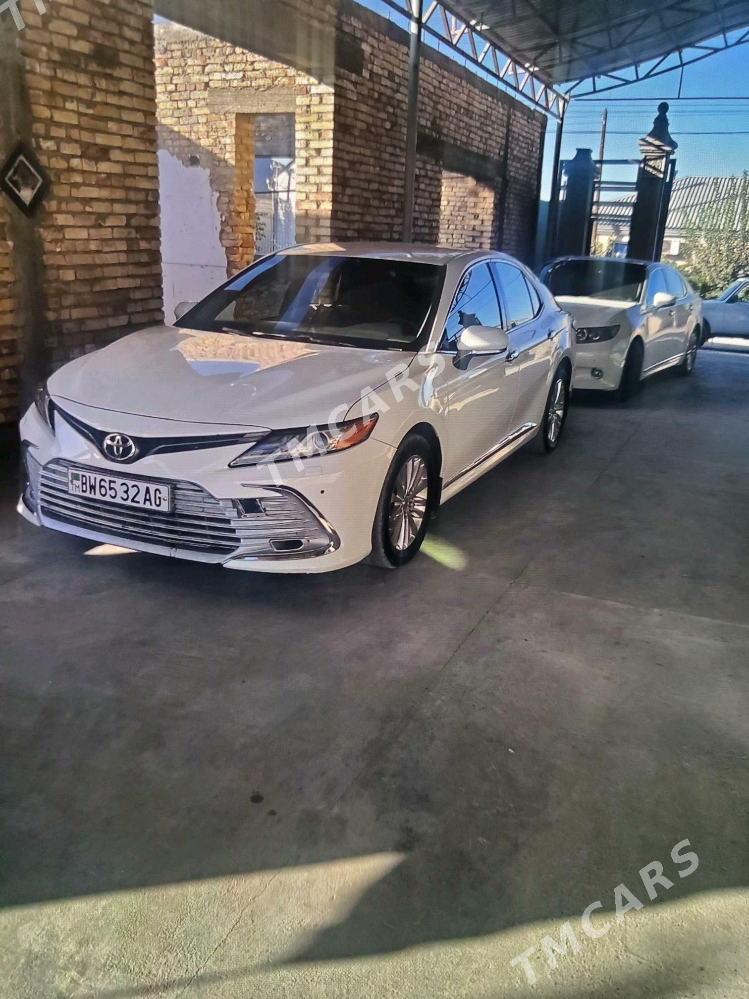 Toyota Camry 2018 - 235 000 TMT - Gökdepe - img 3