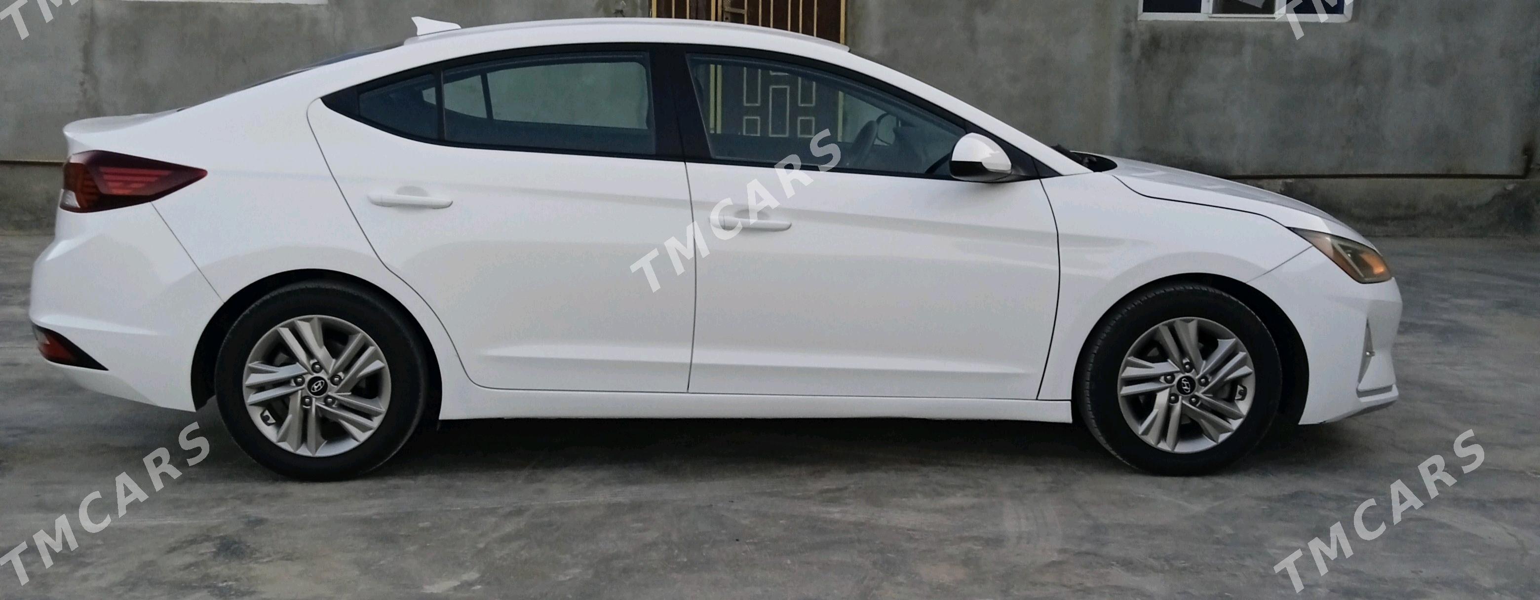 Hyundai Elantra 2020 - 170 000 TMT - Анев - img 3