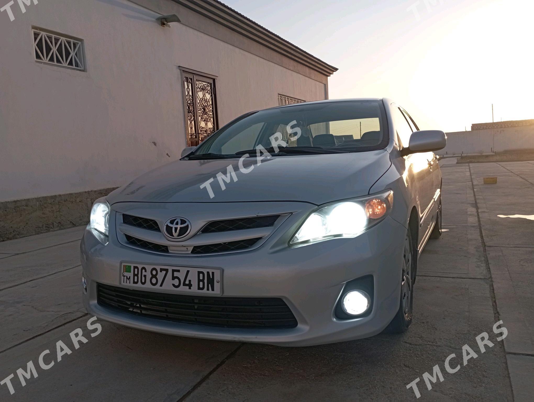 Toyota Corolla 2012 - 135 000 TMT - Balkanabat - img 2