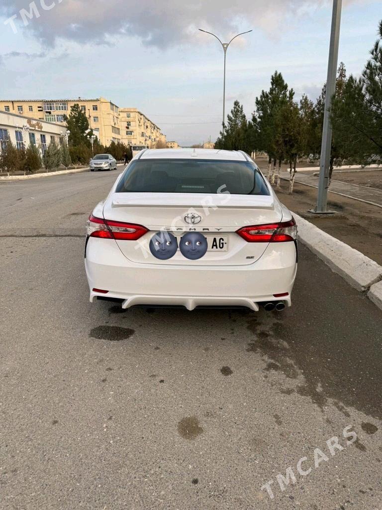 Toyota Camry 2018 - 242 000 TMT - Aşgabat - img 3