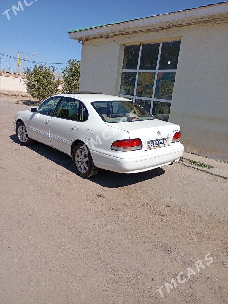 Toyota Avalon 1997 - 100 000 TMT - Daşoguz - img 3