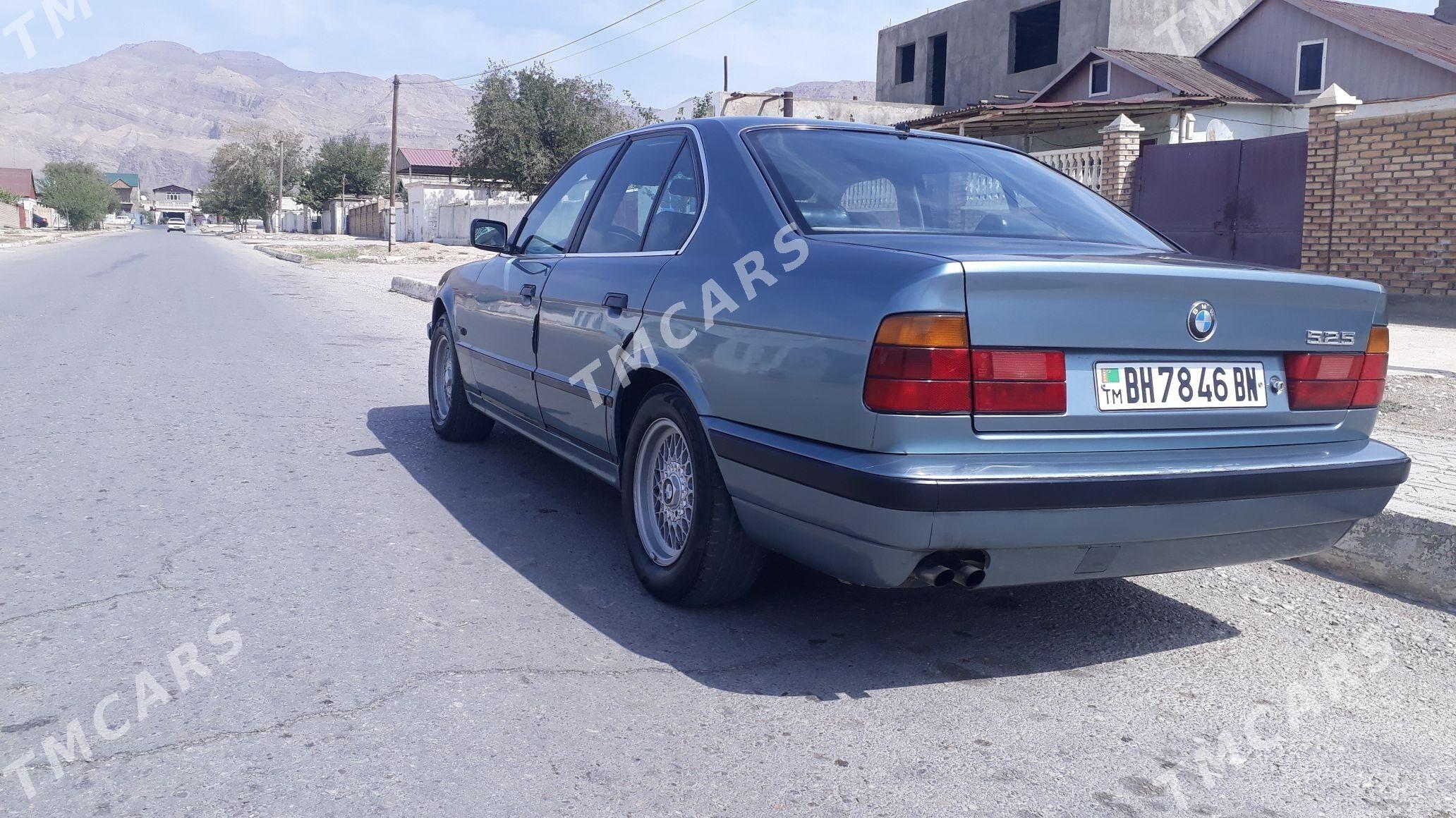 BMW 5 Series 1989 - 40 000 TMT - Балканабат - img 4