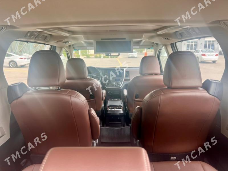 Toyota Sienna 2019 - 690 000 TMT - 11 мкр - img 4