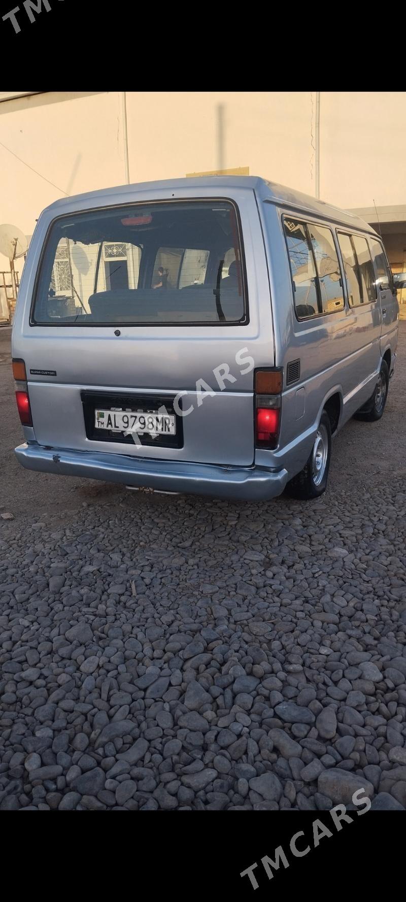 Toyota Hiace 1988 - 28 000 TMT - Мургап - img 2