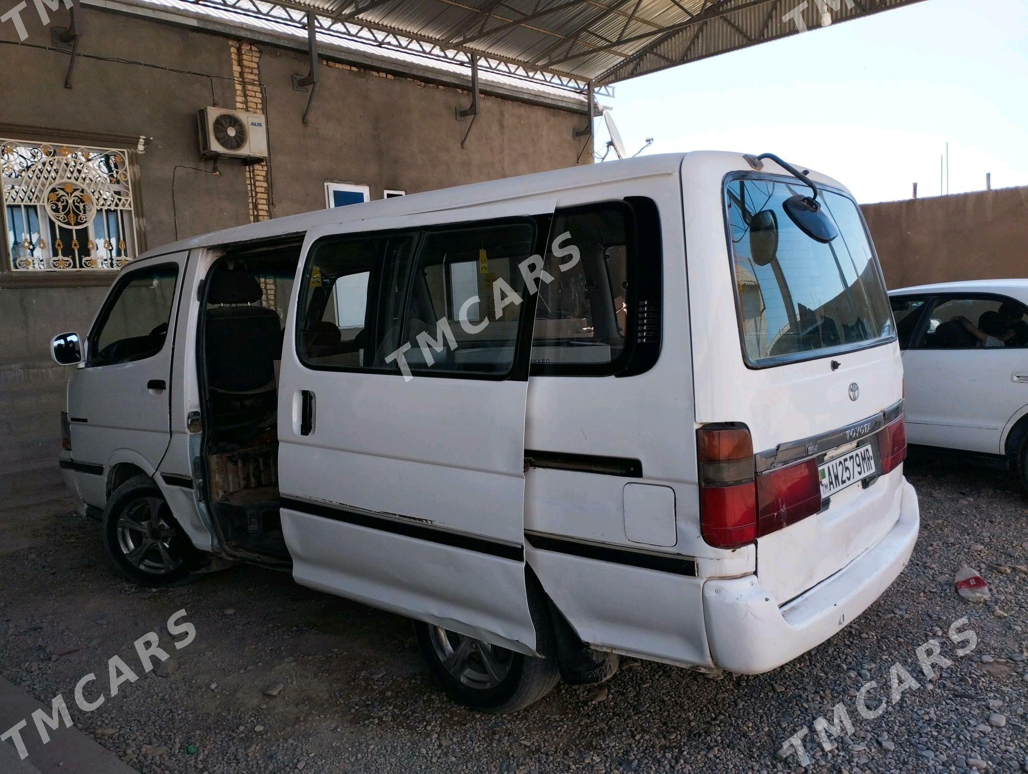 Toyota Hiace 1993 - 55 000 TMT - Мары - img 3