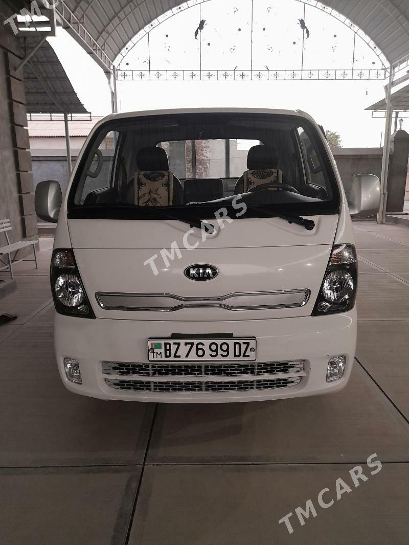 Kia Bongo 2015 - 280 000 TMT - Шабатский этрап - img 2