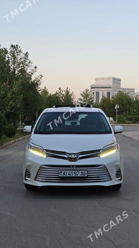 Toyota Sienna 2018 - 495 000 TMT - Ашхабад - img 9