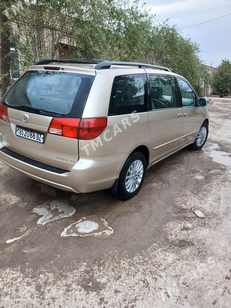 Toyota Sienna 2005 - 155 000 TMT - Köneürgenç - img 3