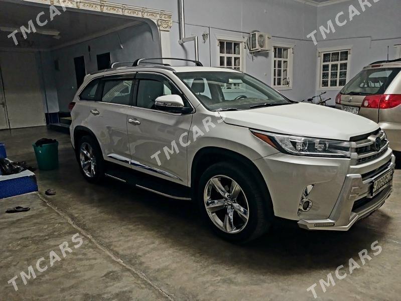 Toyota Highlander 2019 - 386 000 TMT - Türkmenabat - img 3