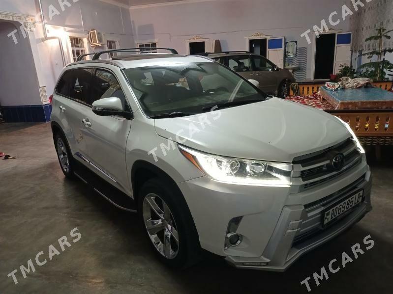 Toyota Highlander 2019 - 386 000 TMT - Türkmenabat - img 6