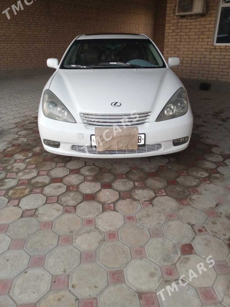 Lexus ES 300 2002 - 150 000 TMT - Халач - img 4