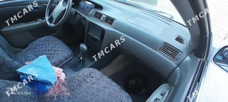 Toyota Camry 1998 - 100 000 TMT - Dostluk - img 5