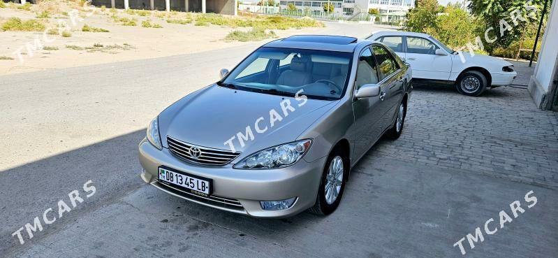 Toyota Camry 2002 - 172 000 TMT - Halaç - img 2