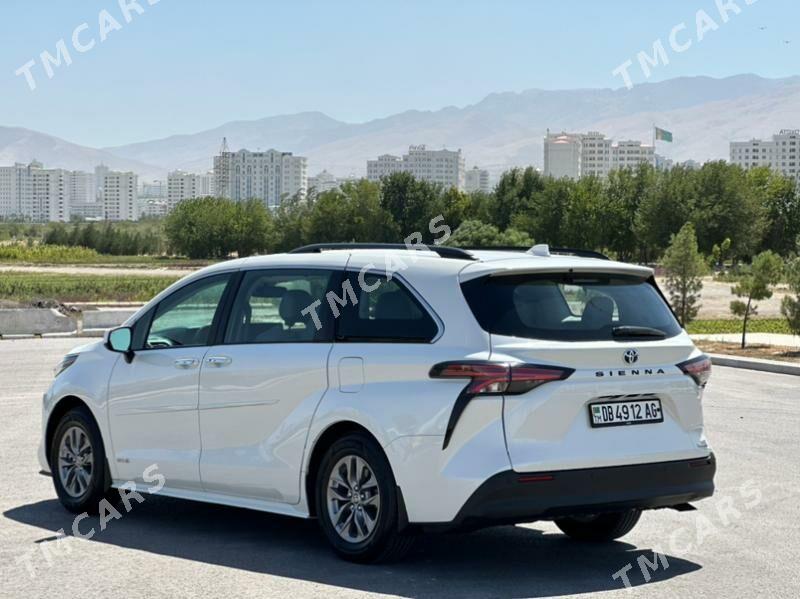 Toyota Sienna 2022 - 690 000 TMT - Aşgabat - img 7