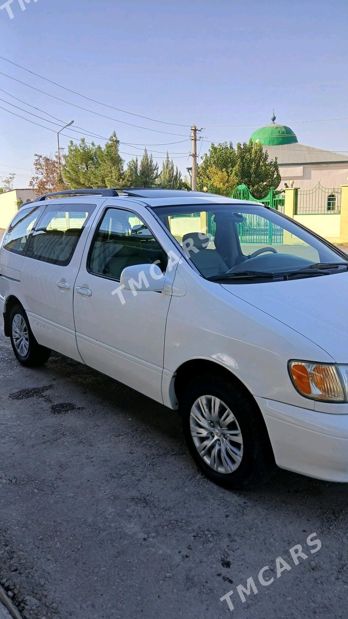 Toyota Sienna 2002 - 145 000 TMT - Анев - img 8