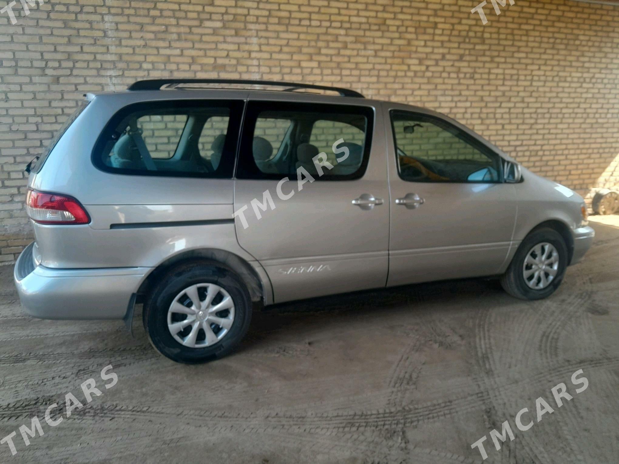 Toyota Sienna 2002 - 135 000 TMT - Керки - img 2