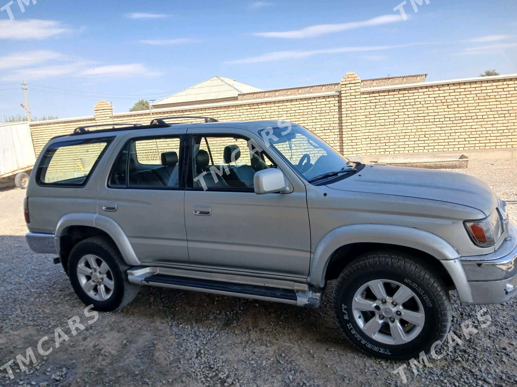 Toyota 4Runner 2002 - 78 000 TMT - Кака - img 2