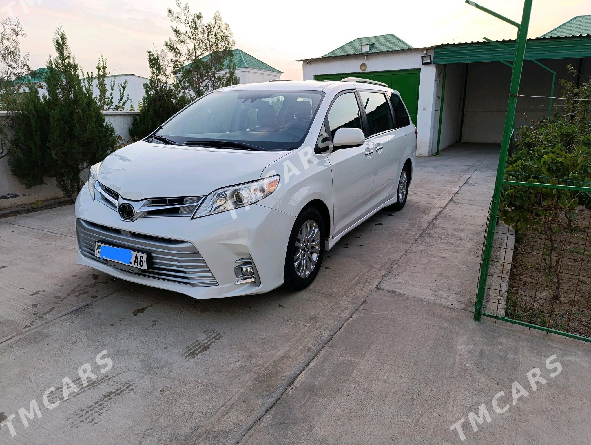 Toyota Sienna 2019 - 530 000 TMT - Чоганлы - img 2