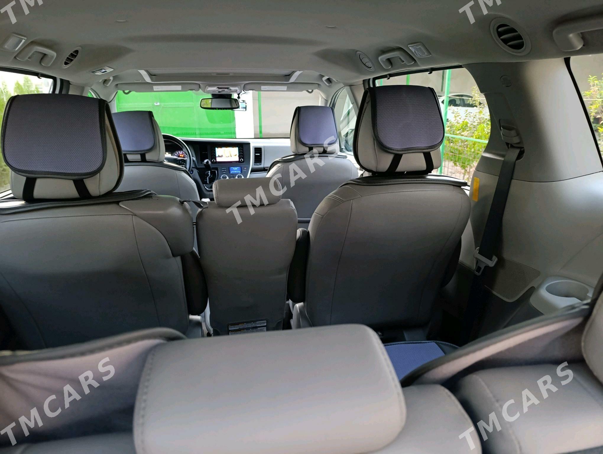 Toyota Sienna 2019 - 530 000 TMT - Чоганлы - img 4