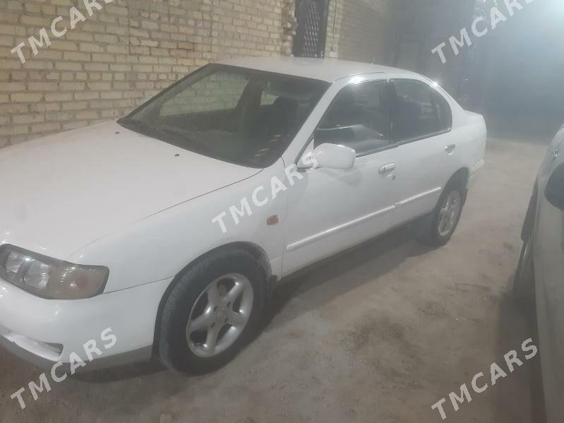 Nissan Primera 1998 - 26 000 TMT - Дянев - img 2