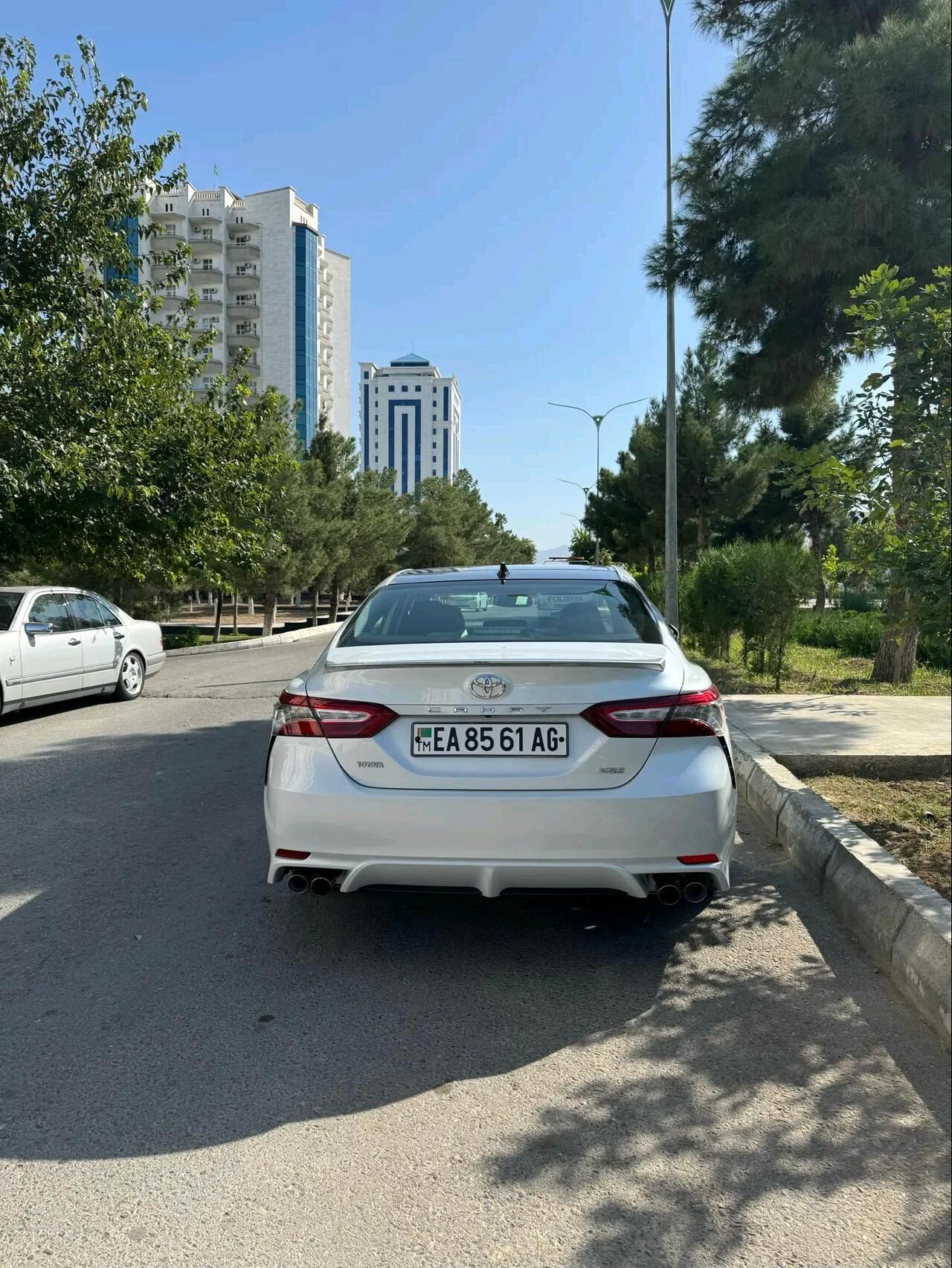 Toyota Camry 2019 - 375 000 TMT - Берзенги - img 3