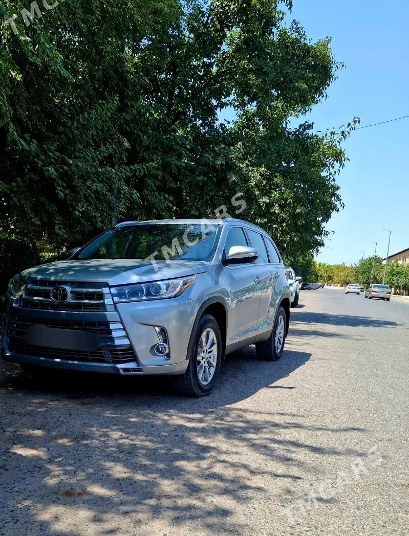 Toyota Highlander 2019 - 410 000 TMT - Aşgabat - img 8