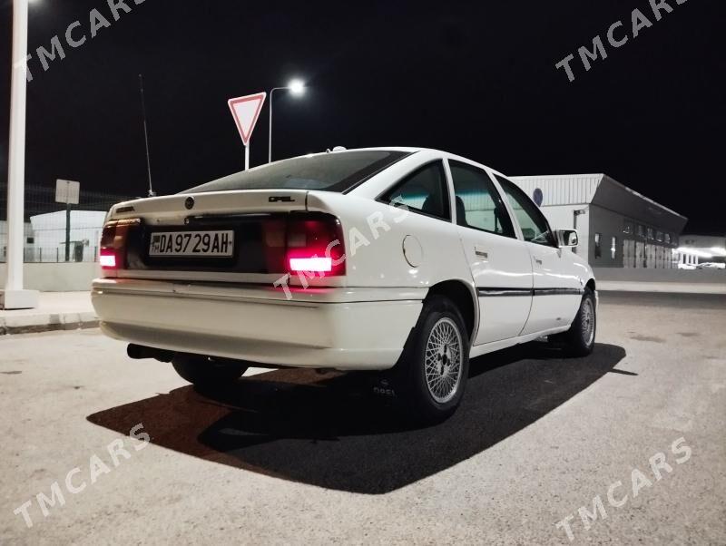 Opel Vectra 1995 - 35 000 TMT - Анев - img 4