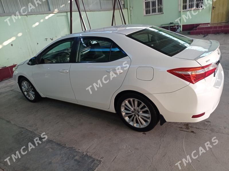 Toyota Corolla 2014 - 158 000 TMT - Кëши - img 8