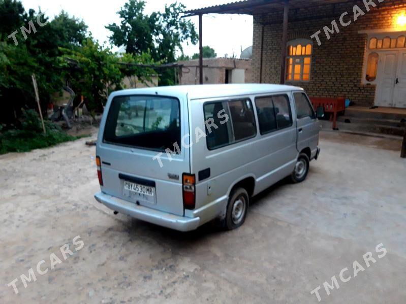 Toyota Hiace 1988 - 50 000 TMT - Mary - img 4