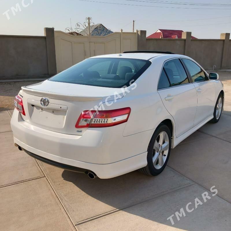 Toyota Camry 2011 - 202 000 TMT - Balkanabat - img 4