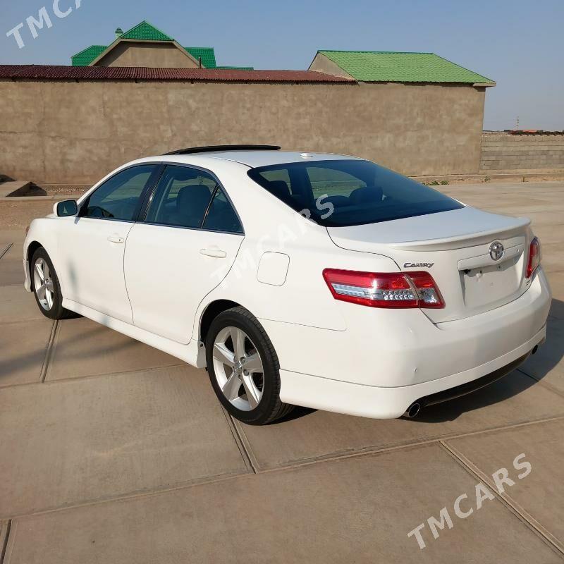 Toyota Camry 2011 - 202 000 TMT - Balkanabat - img 5